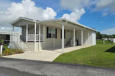 356 Mockingbird Avenue 1