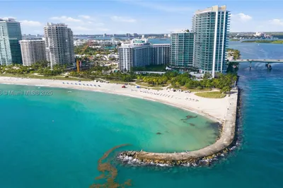 10275 Collins Avenue #1101 1