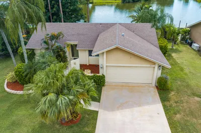 217 Parkwood Drive S 1