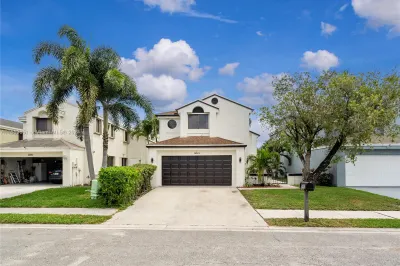 1990 NW 34th Ave 1