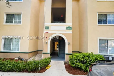 2457 Centergate Dr #203 1
