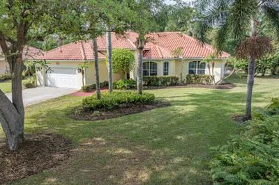 5873 Pine Ridge Circle 1
