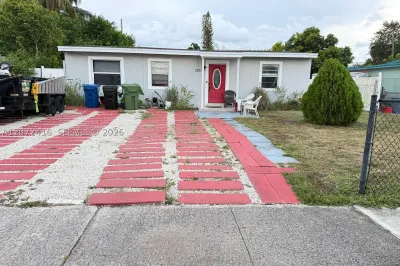 1201 NW 11th Pl 1