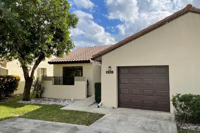 432 Ashwood Place 1