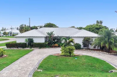 1577 Thumb Point Drive 1