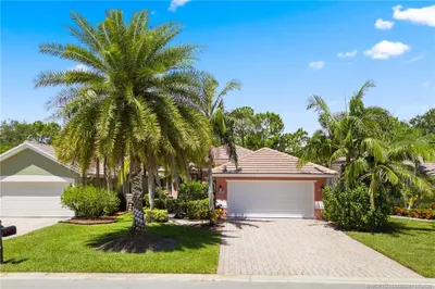 3676 NW Deer Oak Drive 1