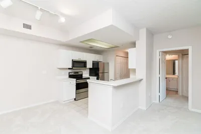 2807 Veronia Drive #109 1