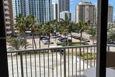 1985 S Ocean Dr #3B 1