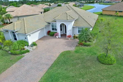 7608 Fieldstone Ranch Sq Square 1