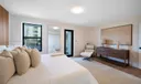 7996 Crespi Blvd Photo