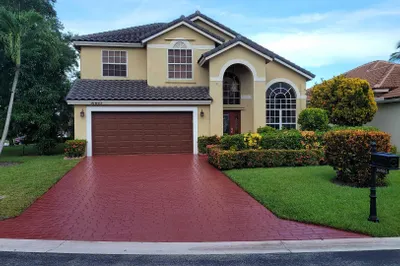 10885 La Salinas Circle #10885 1