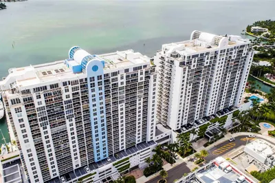 1800 Sunset Harbour Dr #1002 1