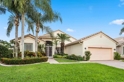 470 NW Blue Lake Drive 1