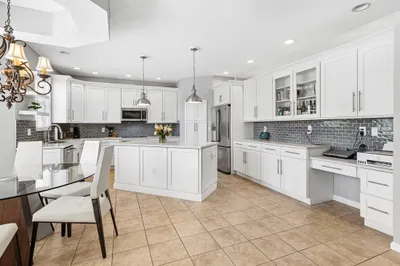 2015 Reston Circle 1