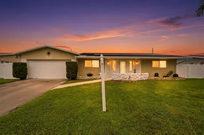 4441 NW 6th Court 1