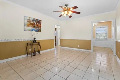7401 Pines Blvd #222 1