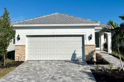 4532 Jolly Roger Manor #Compass 74