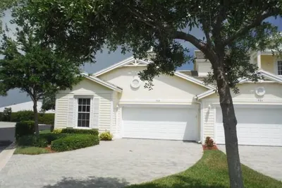906 Mariner Bay Boulevard 1