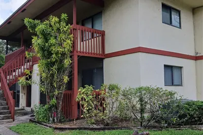 4301 NW 19th Street #6 1