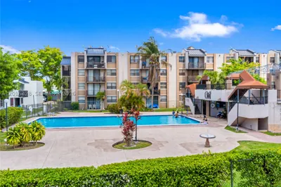 3561 SW 117th Ave #7-206 1