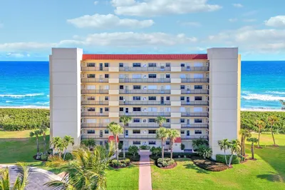 7420 S OCEAN Drive #211 1