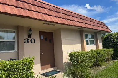 5725 Fernley Drive E #30 1