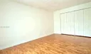 608 Commodore Dr Photo