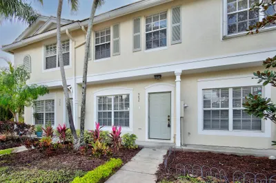 9830 NW 57th Mnr 1