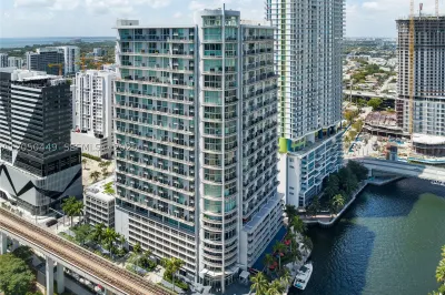 690 SW 1st Ct #1706 1