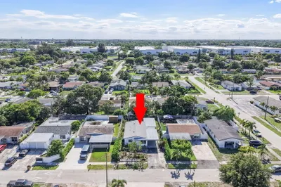 481 NW 2nd Terrace 1