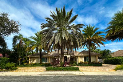 2610 Tecumseh Drive 1