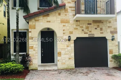 10310 NW 70th Ter 1