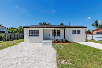 1325 NW 113th Ter 1