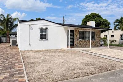 2333 Wabasso Drive 1