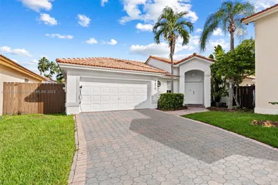 5875 NW 112th Ct 1