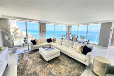 2751 S Ocean Dr #1504S 1