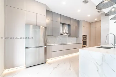 842 W Coco Plum Cir 1