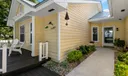 108 Colony Way E Photo