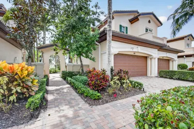 195 Tresana Boulevard #165 1