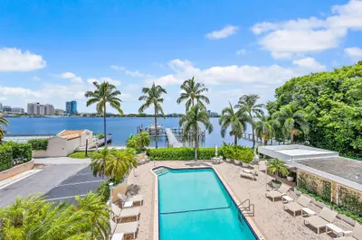 250 Bradley Place #308 1