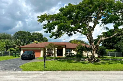 1771 NW 17th St 1