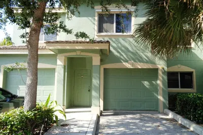 Kensington Building 250 Unit 201