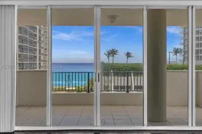 6422 Collins Ave #501 1