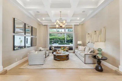 2825 Hackney Road 1