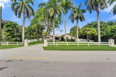 2255 SW 145th Ave 1