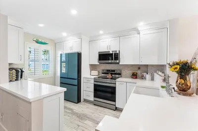 105 Paradise Harbour Boulevard #206 1