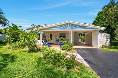 2417 NW 7th Avenue 1