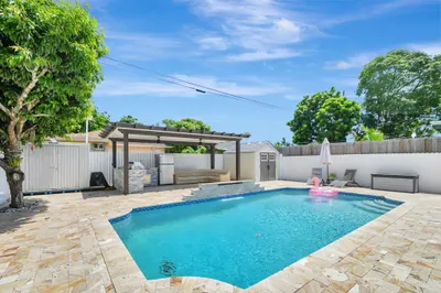 5829 Papaya Road
