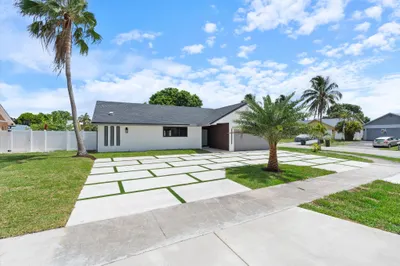 3701 NW 8th Street 1