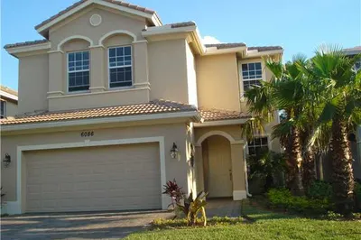 6086 SE Split Oak Trail 1